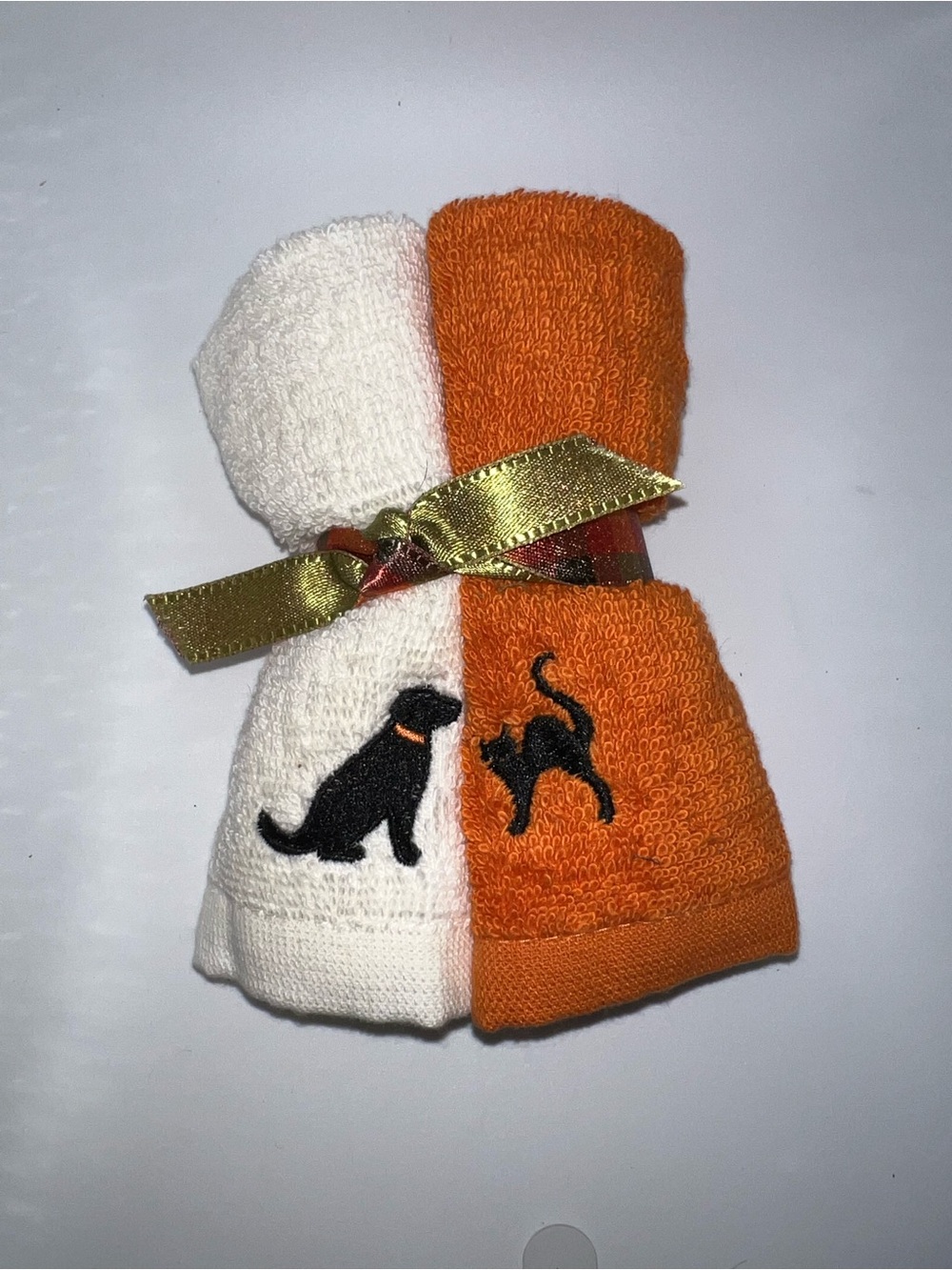 Embroidered holiday hand towels  - Orange & Cream